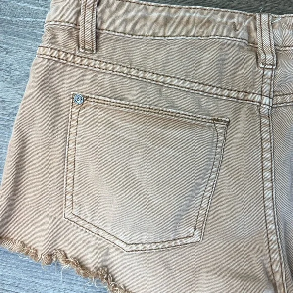 Free People Women’s Tan Denim Shorts, distressed, Raw Hem, size 27 - Picture 11 of 12